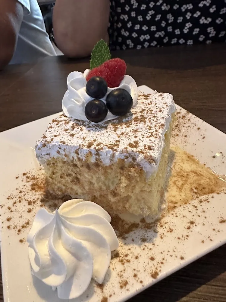 Tres Leches Cakes